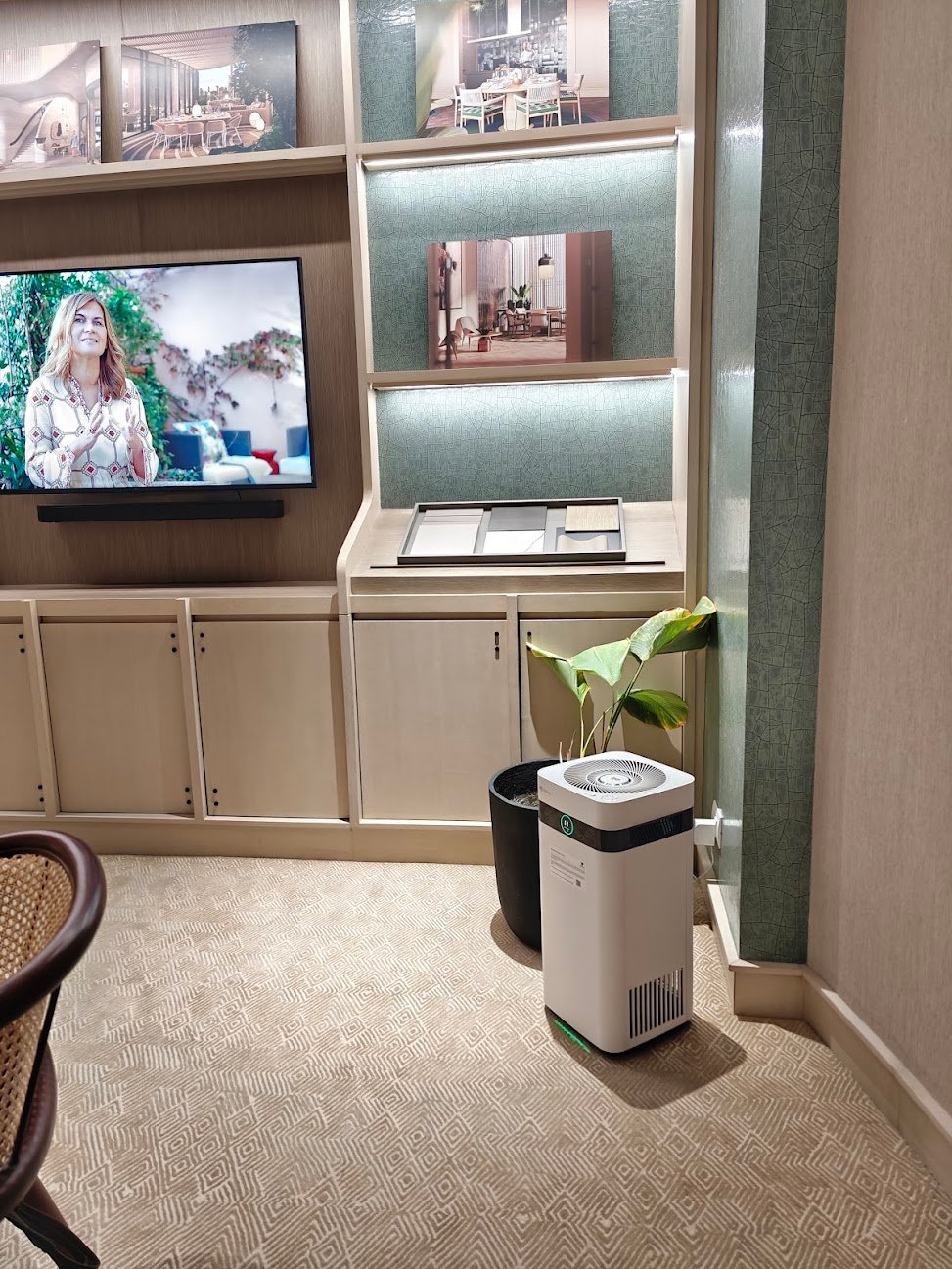 Luxury condominium hotel showroom with Airdog